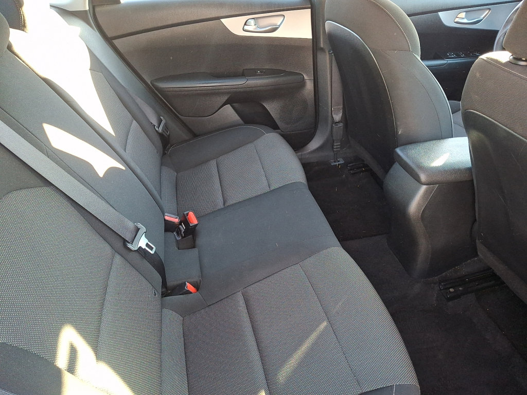 Used 2024 Kia Forte LXS FWD image 17