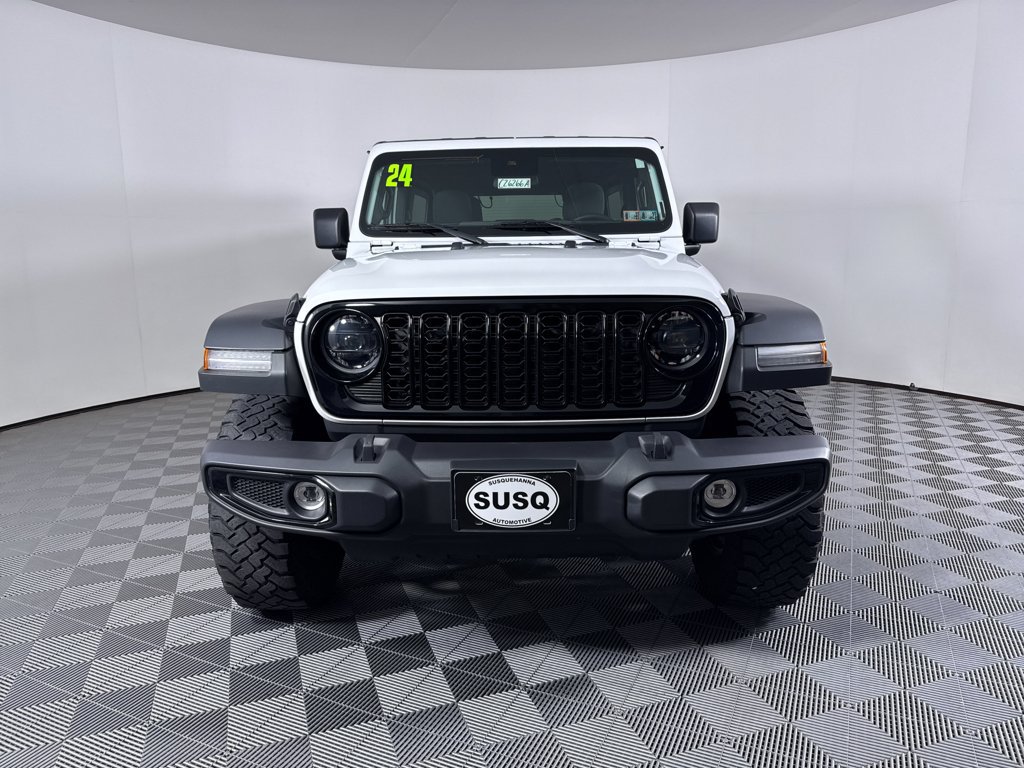 Used 2024 Jeep Wrangler Unlimited Sport AWD/4WD image 2