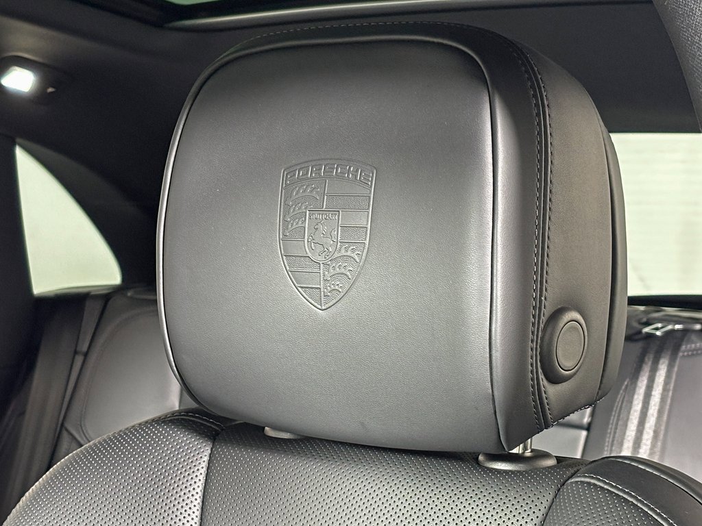 New 2026 Porsche Macan Turbo image 19