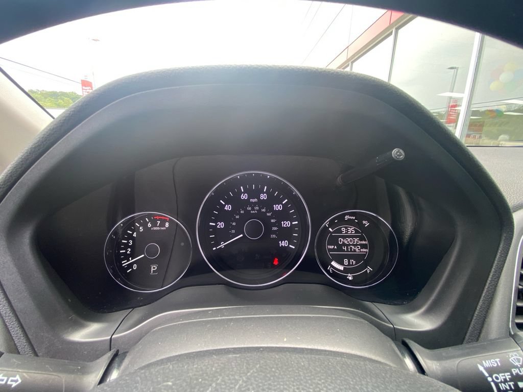Used 2018 Honda HR-V EX image 16