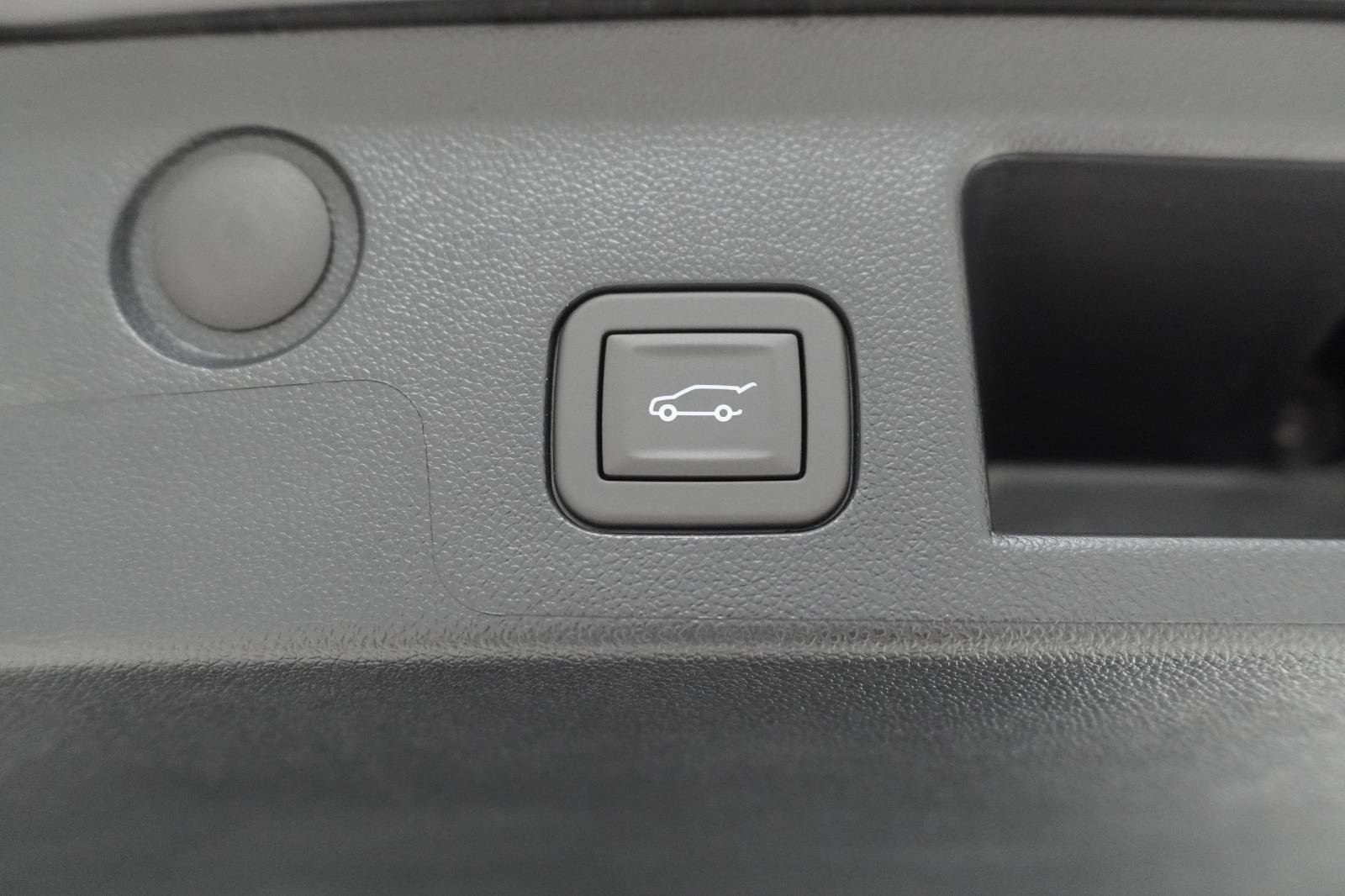 New 2027 Chevrolet Equinox LT w/ Convenience Package II FWD image 30