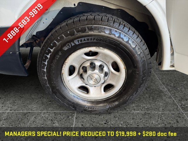 Used 2018 Chevrolet Express 2500 RWD image 25