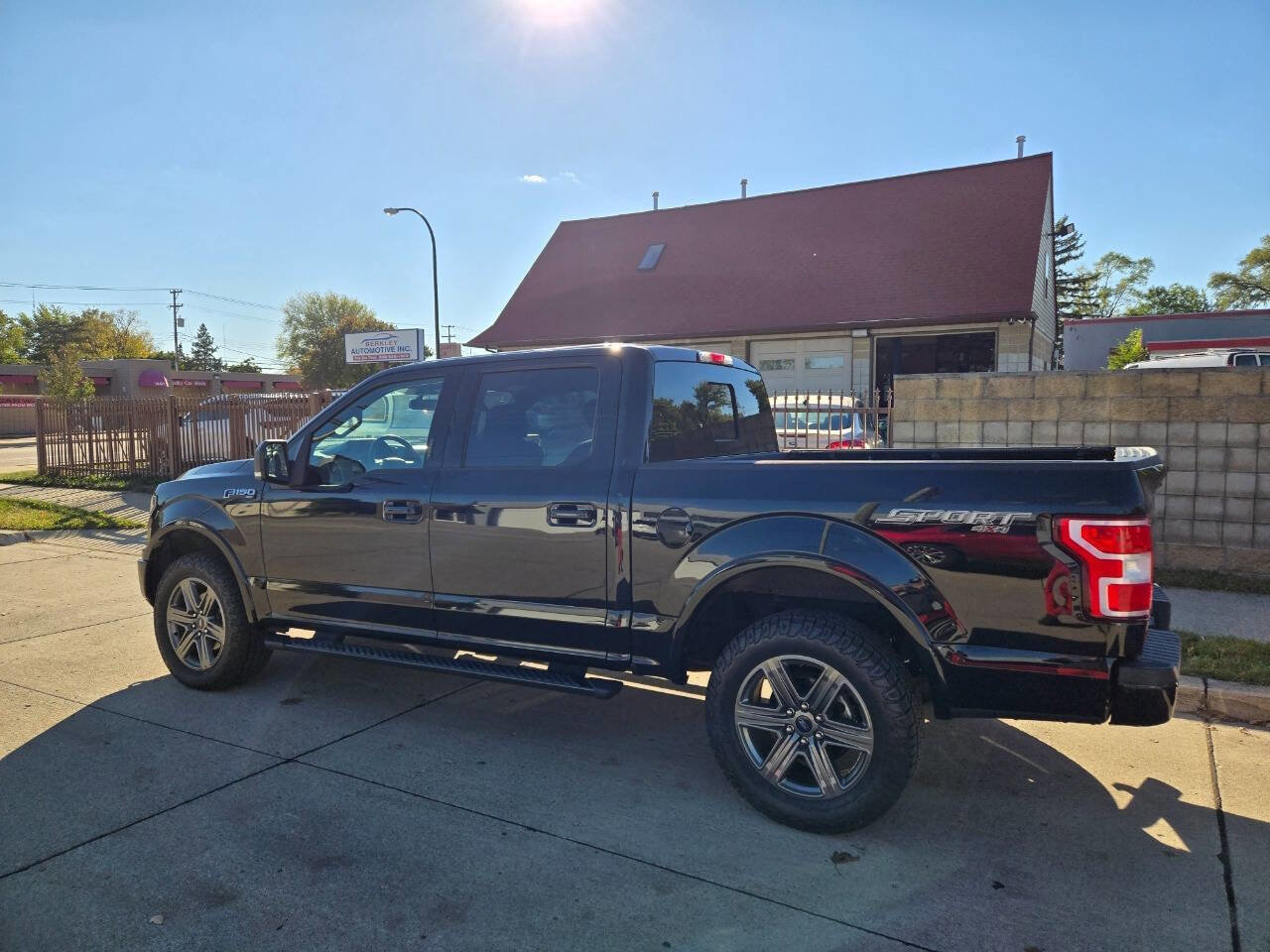 Used 2020 Ford F150 XLT w/ Equipment Group 302A Luxury image 11