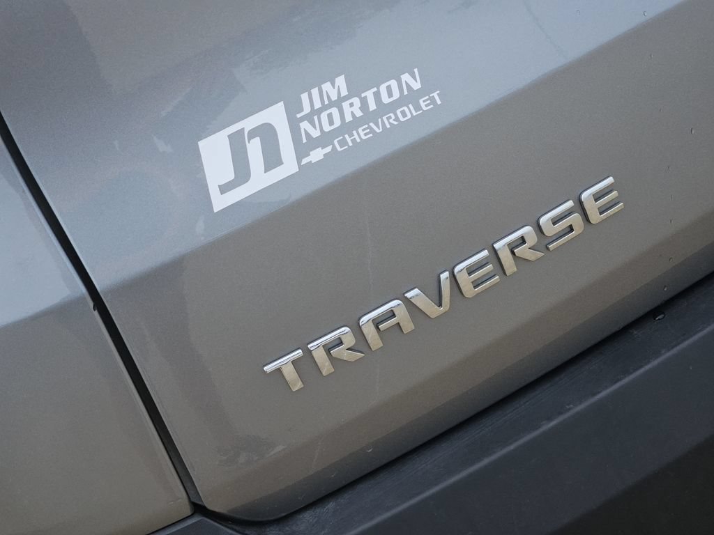 Used 2023 Chevrolet Traverse LS w/ Safety Package FWD image 11