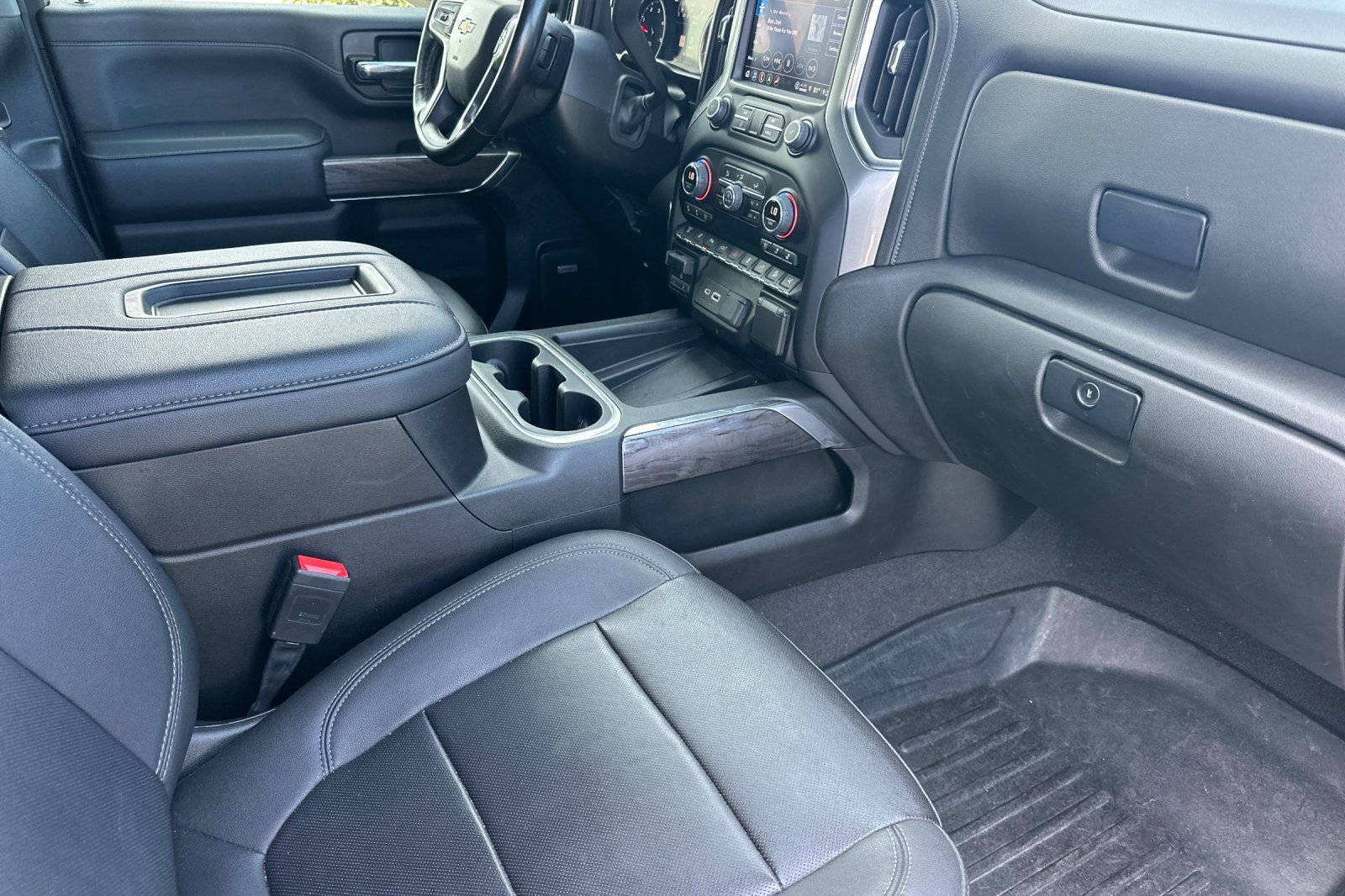 Used 2022 Chevrolet Silverado 3500 LTZ w/ Z71 Chrome Sport Edition AWD/4WD image 19