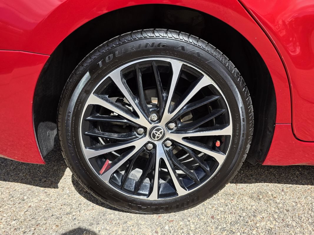 Used 2020 Toyota Camry SE FWD image 41