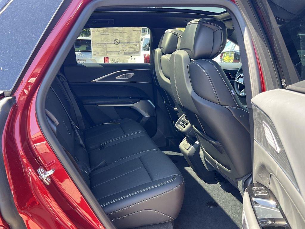 New 2026 Cadillac Lyriq V w/ Exterior Carbon Fiber Package image 32