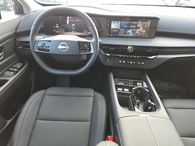 Certified 2025 Nissan Murano SV image 12