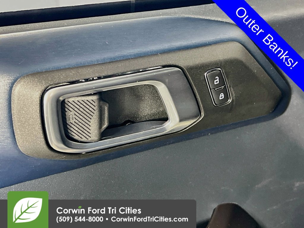 Used 2024 Ford Bronco Outer Banks AWD/4WD image 11