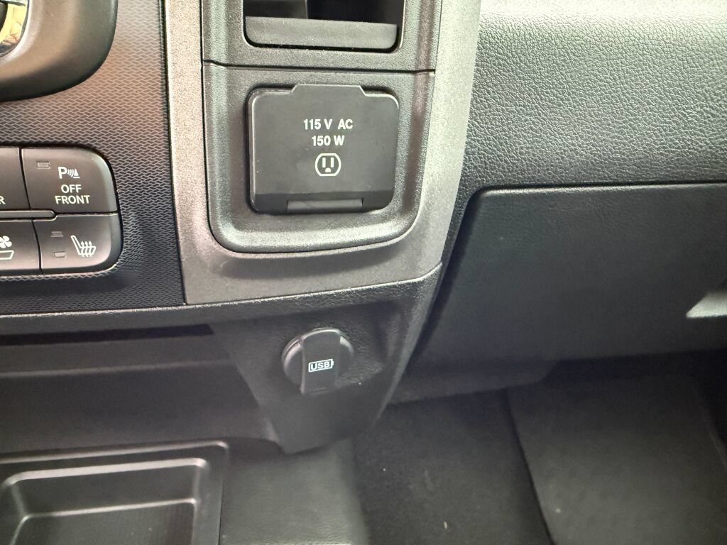 Used 2018 RAM 2500 Power Wagon w/ Leather & Luxury Group AWD/4WD image 29