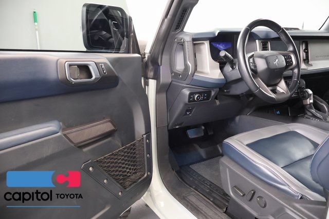 Used 2024 Ford Bronco Outer Banks AWD/4WD image 8