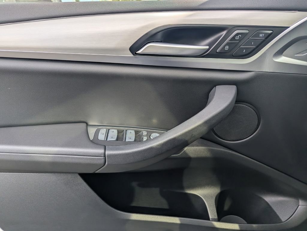 Used 2023 BMW X4 xDrive30i w/ Convenience Package image 25