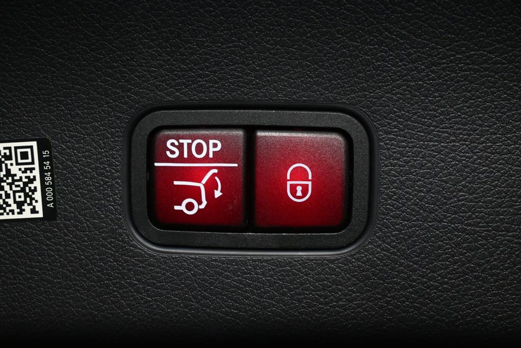 Certified 2024 Mercedes-Benz GLC 300 4MATIC image 30