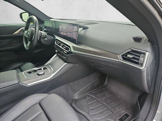 Used 2024 BMW 430i Coupe w/ M Sport Package RWD image 17