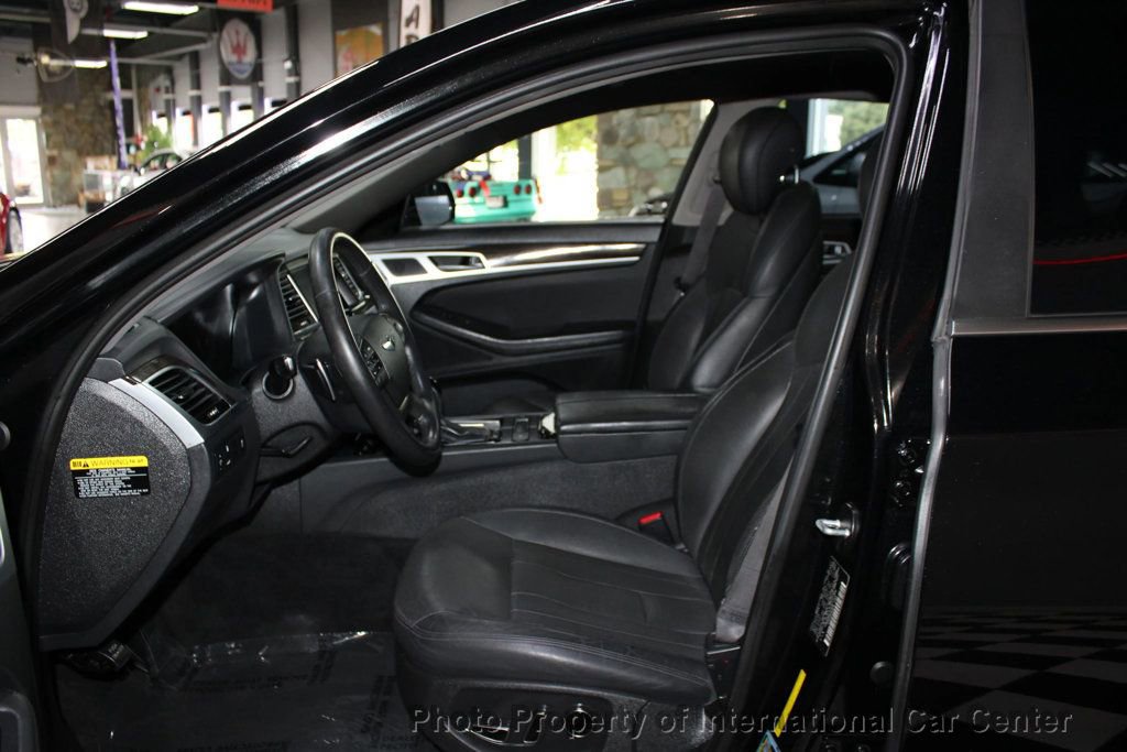 Used 2016 Hyundai Genesis 3.8 image 9