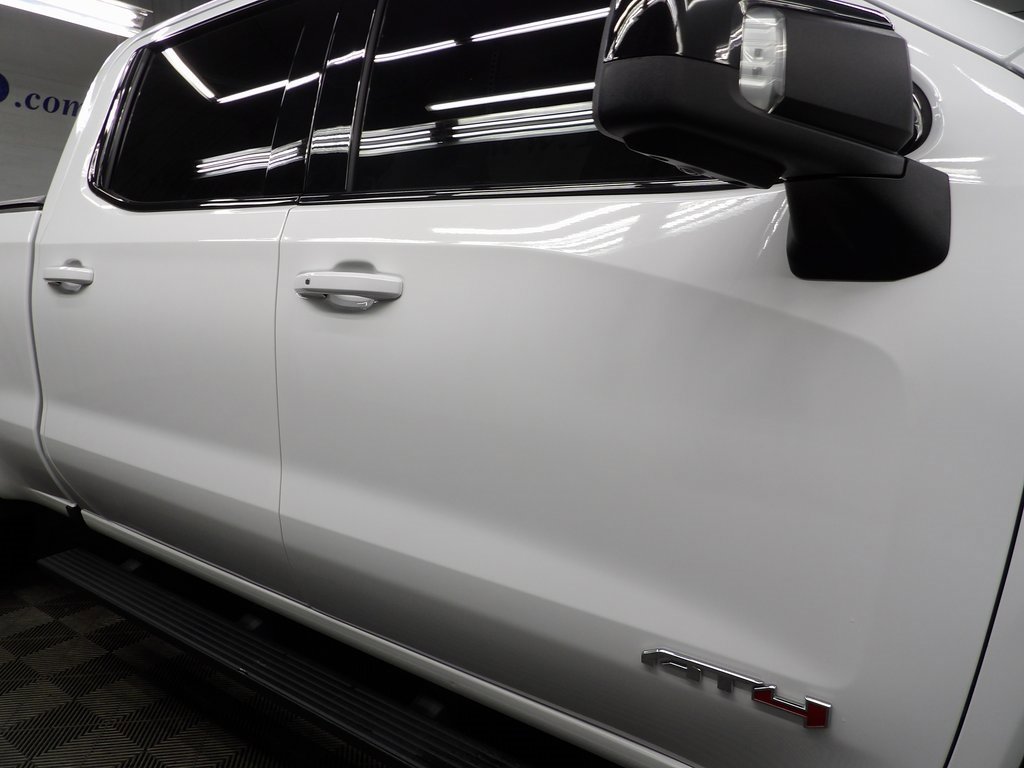 Used 2025 GMC Sierra 1500 AT4 w/ Technology Package image 33