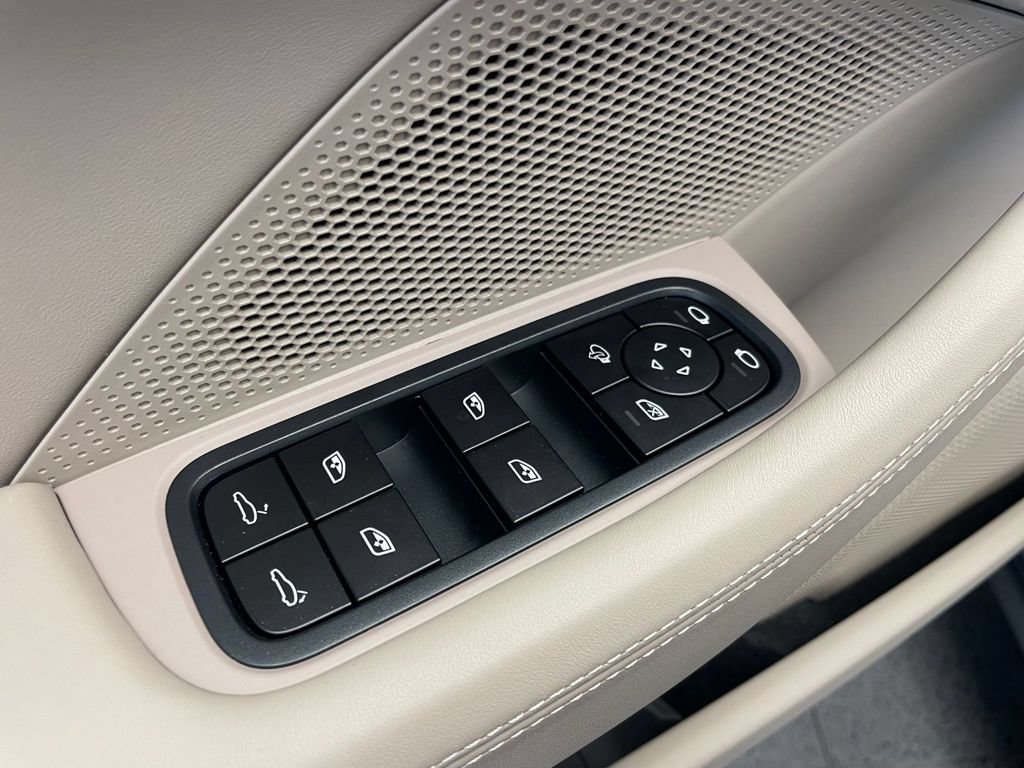 New 2026 Porsche Panamera 4 AWD/4WD image 22