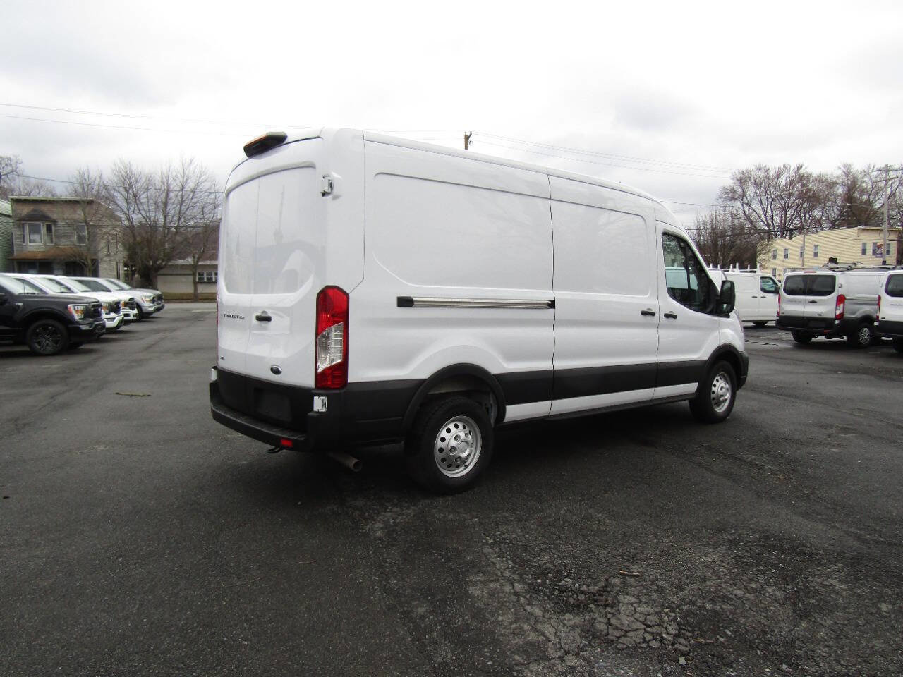 Used 2025 Ford Transit 250 250 AWD 3dr LWB Medium Roof Ca image 7