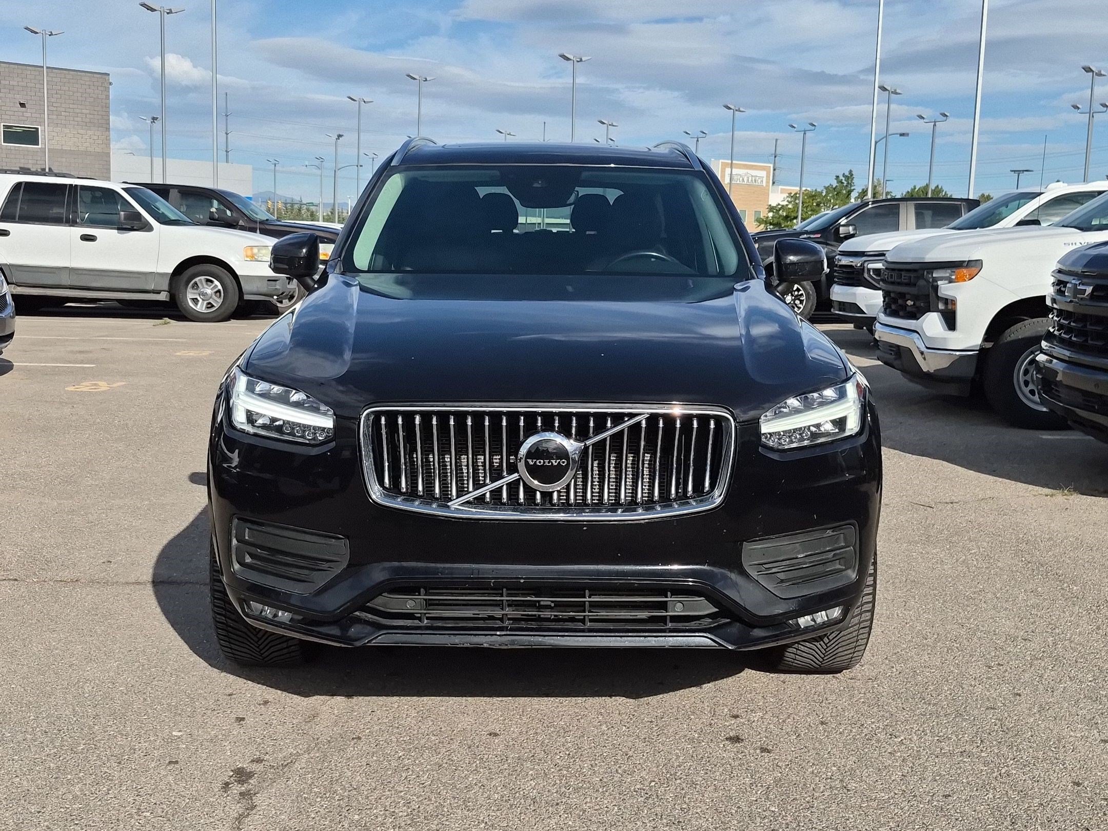 Used 2020 Volvo XC90 T6 Momentum w/ Protection Package Premier AWD/4WD image 9