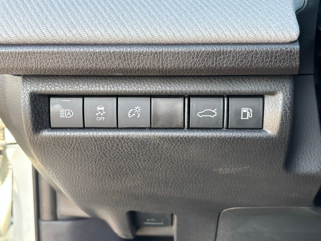 Certified 2025 Toyota Camry SE image 25