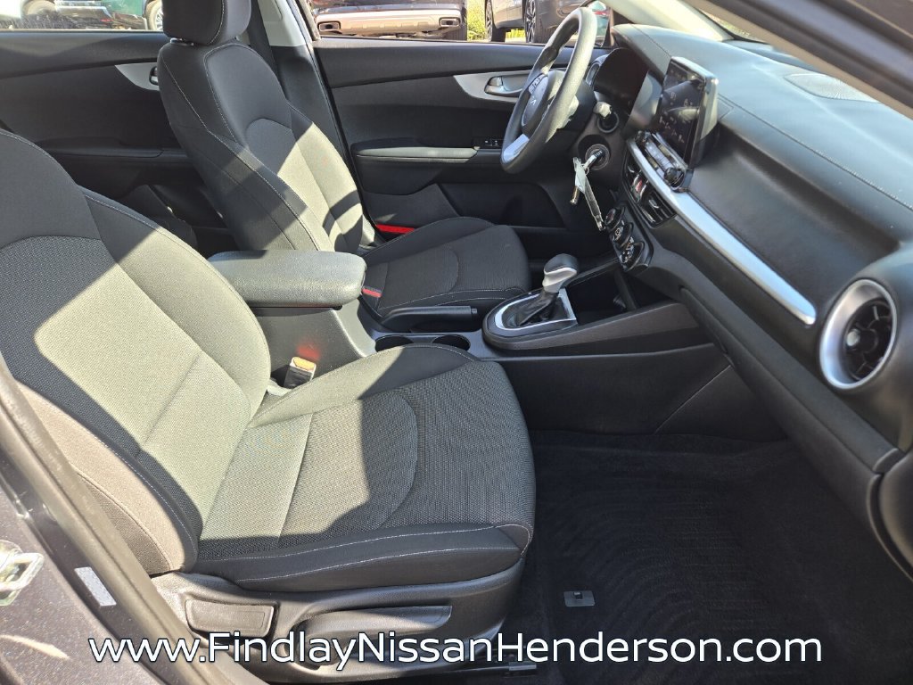 Used 2023 Kia Forte LXS FWD image 15