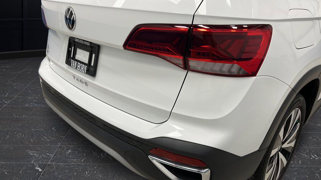 Used 2024 Volkswagen Taos SE image 33