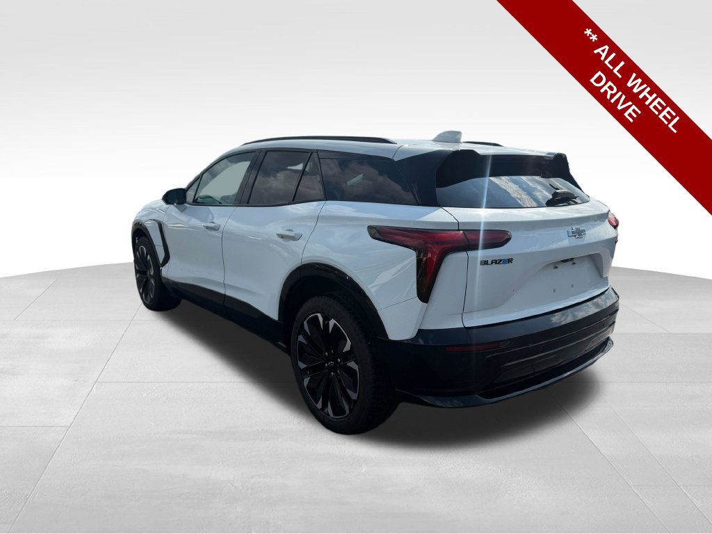Used 2024 Chevrolet Blazer EV RS AWD/4WD image 3