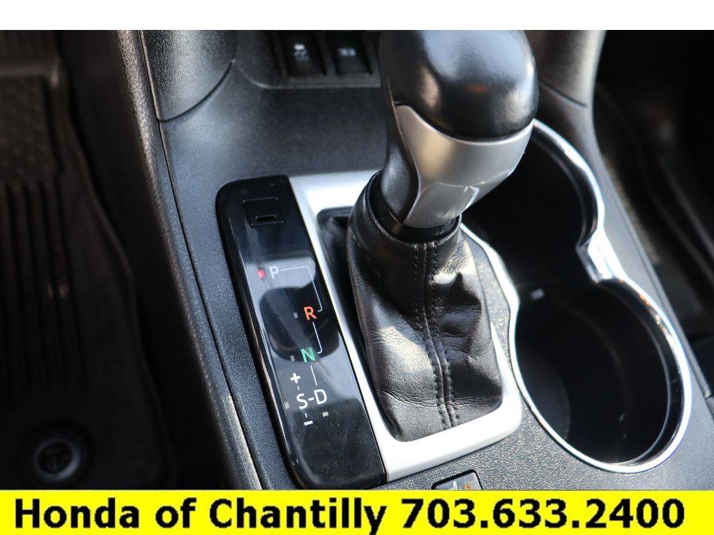 Used 2017 Toyota Highlander XLE image 17
