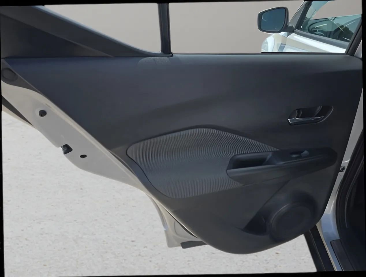 Used 2020 Nissan Kicks SV image 18