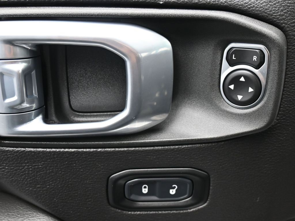 Certified 2023 Jeep Gladiator Overland image 10