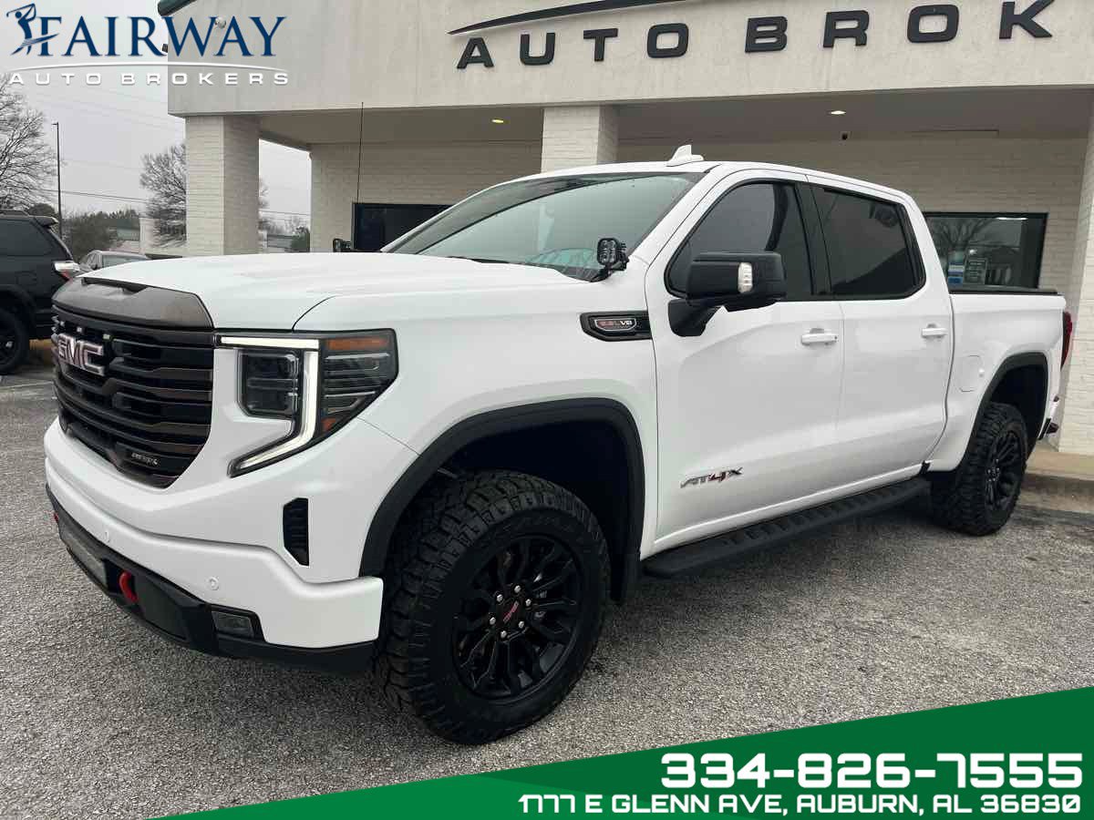 Used 2023 GMC Sierra 1500 AT4X image 2