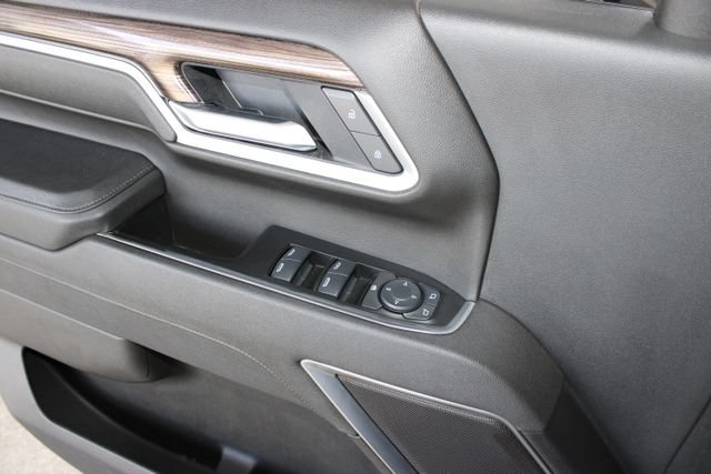 Used 2025 Chevrolet Silverado 2500 LT AWD/4WD image 20