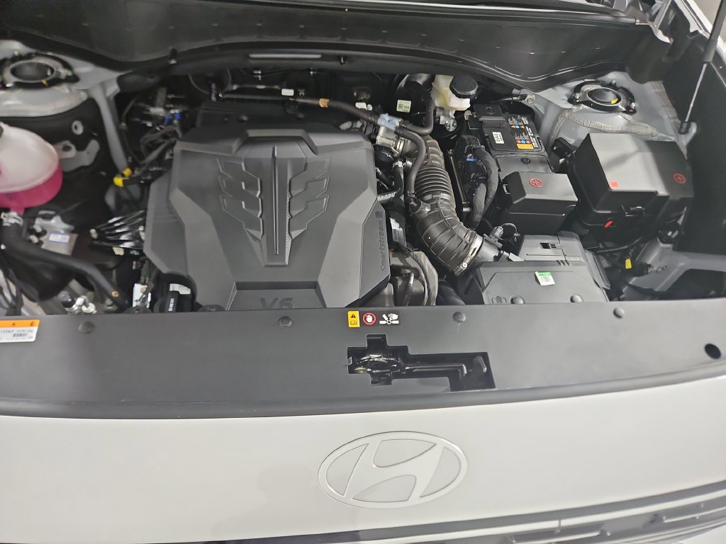 Certified 2026 Hyundai Palisade Calligraphy AWD/4WD image 24