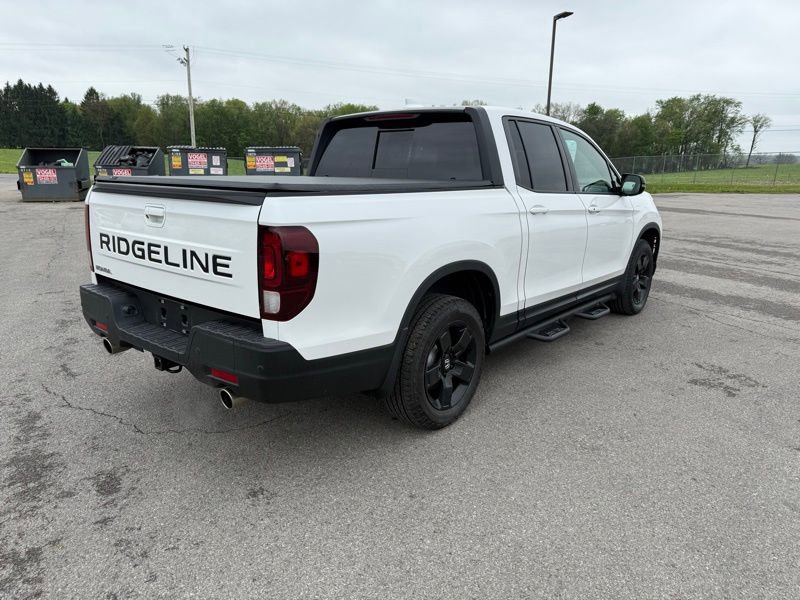 Used 2025 Honda Ridgeline Black Edition image 6