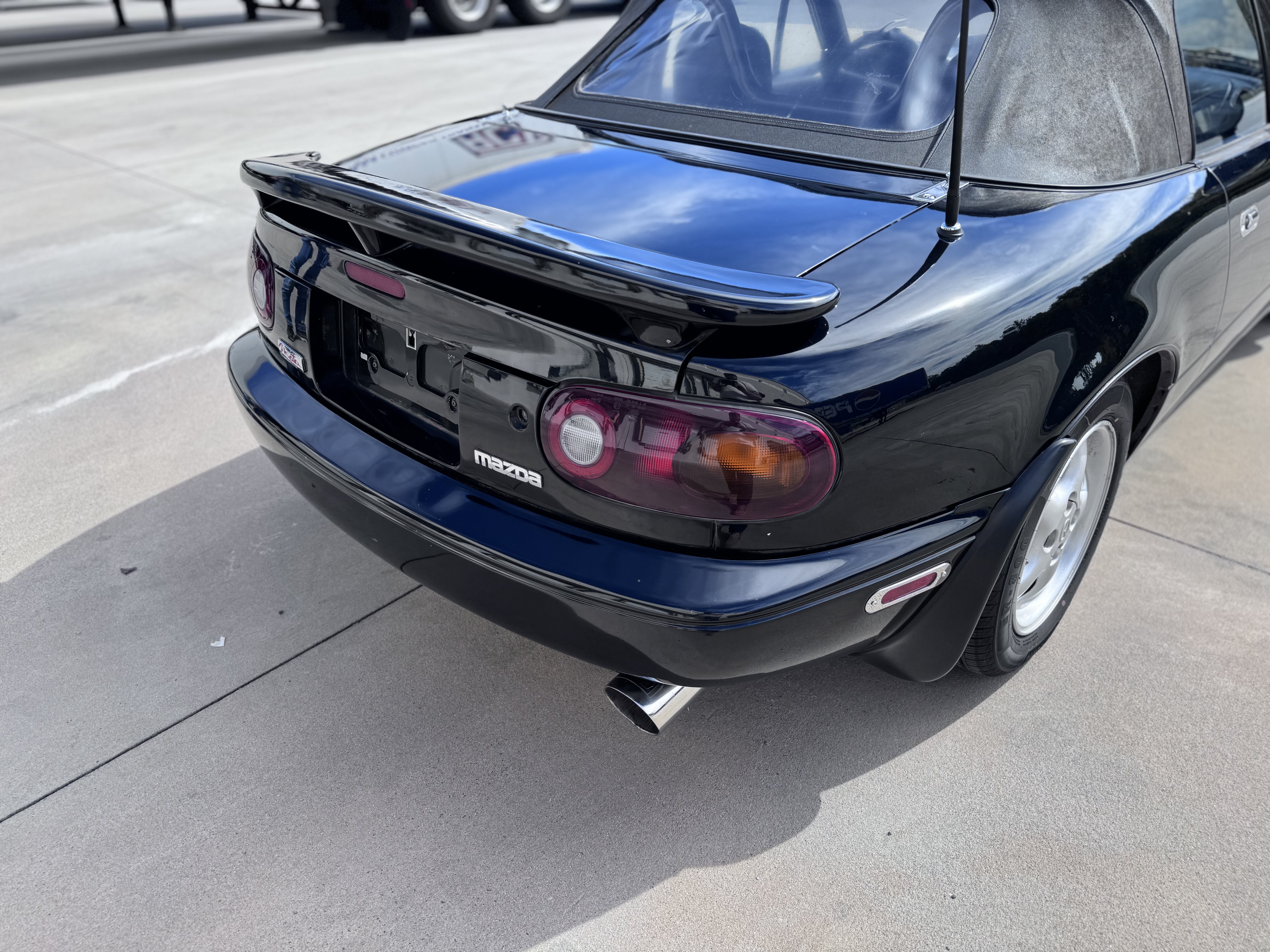 Used 1996 MAZDA MX-5 Miata RWD image 50