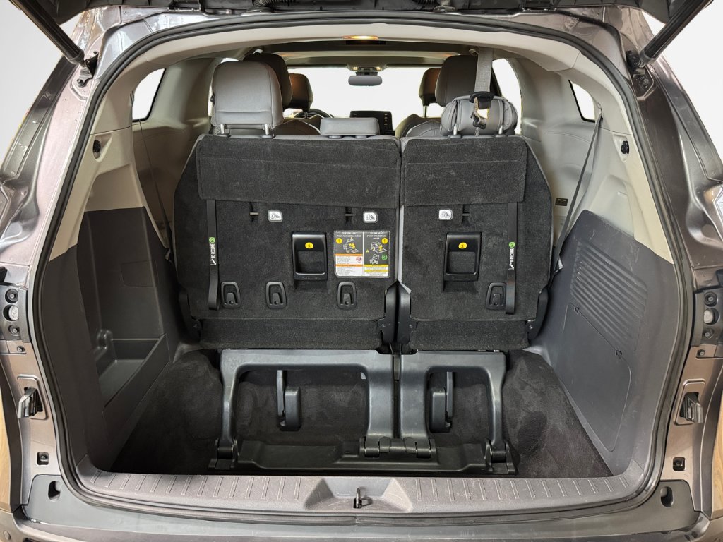 Used 2021 Toyota Sienna XLE w/ XLE Plus Package AWD/4WD image 25