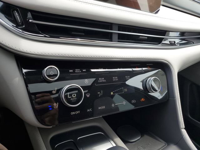 New 2027 INFINITI QX60 Luxe w/ Family Package AWD/4WD image 30