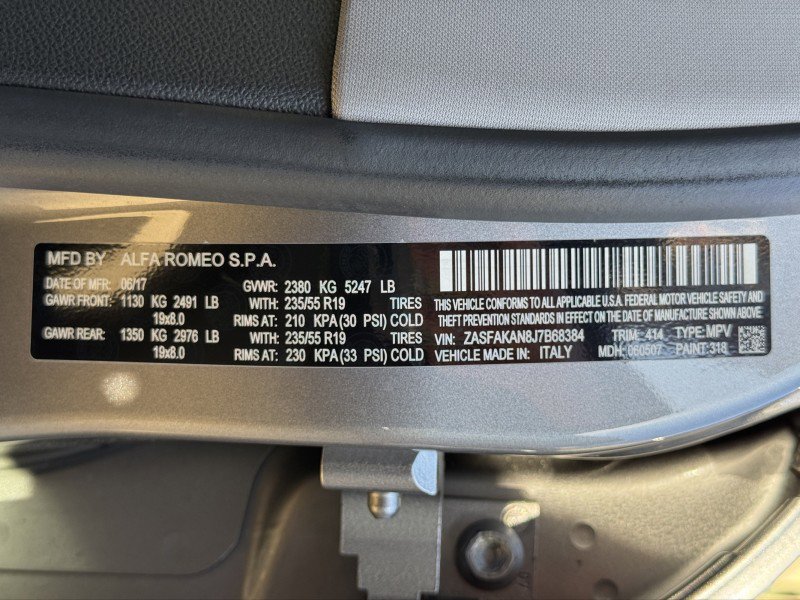 Used 2018 Alfa Romeo Stelvio AWD image 43