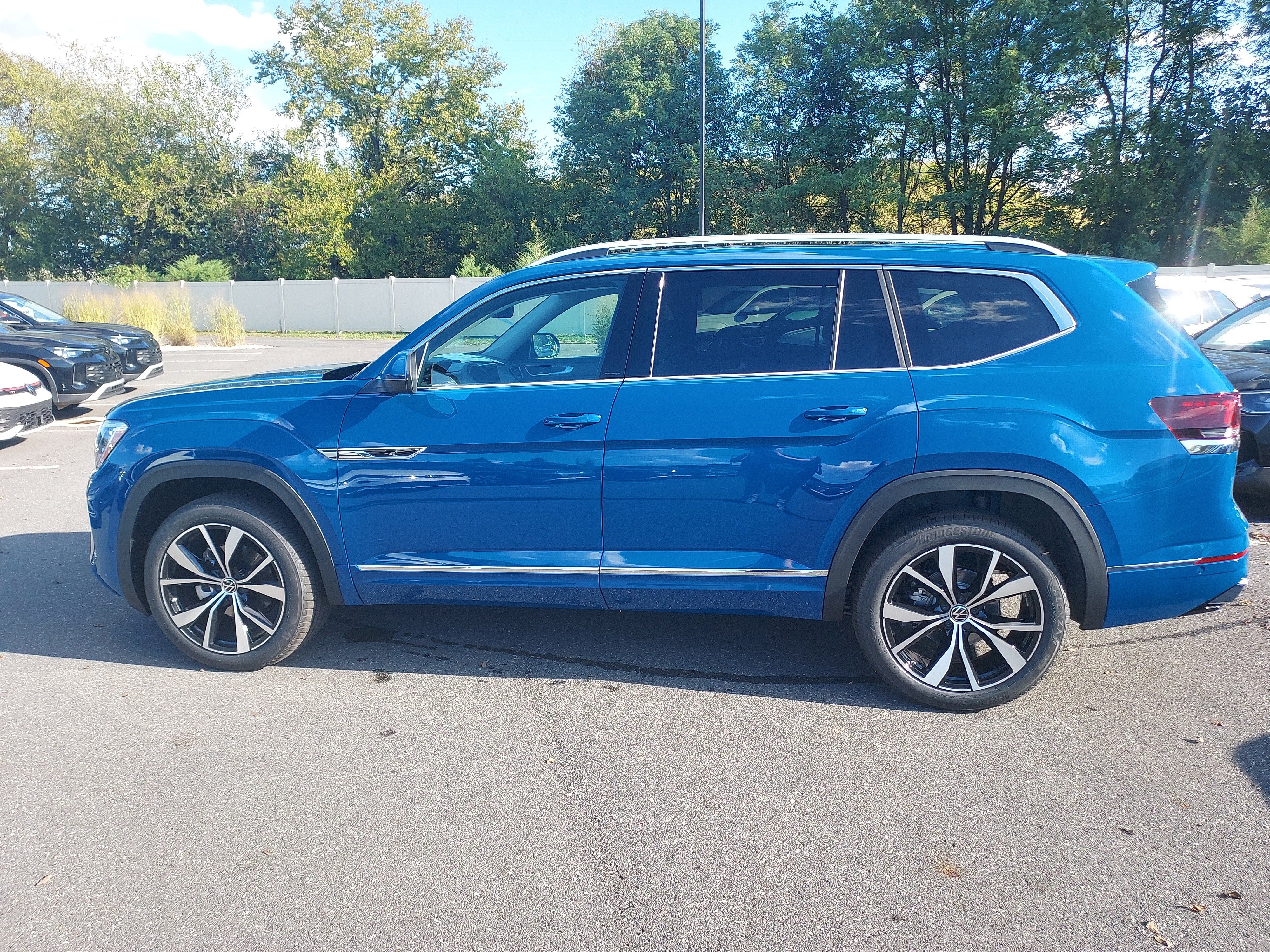 New 2026 Volkswagen Atlas SEL Premium R-Line image 8