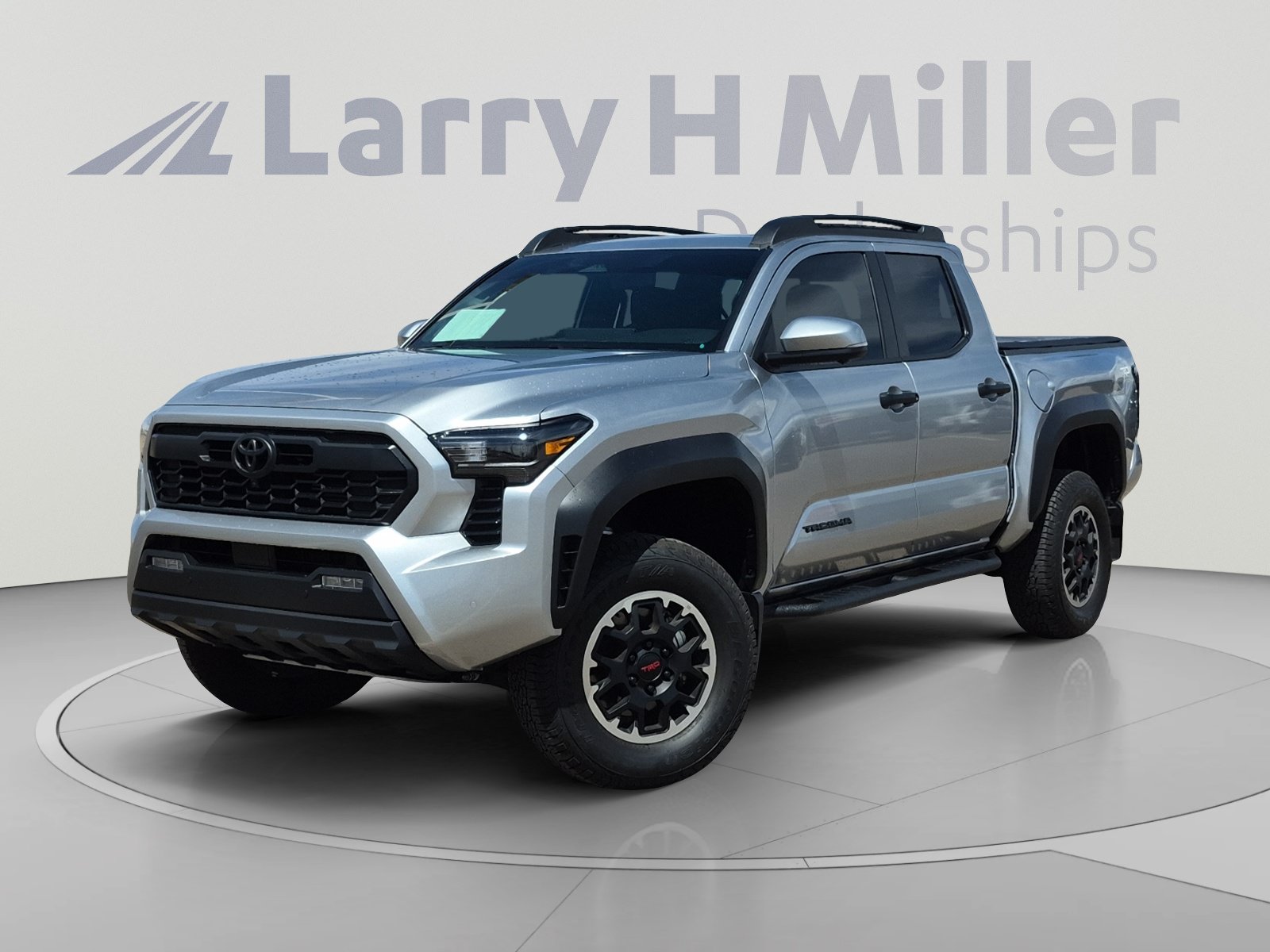 Used 2025 Toyota Tacoma TRD Off-Road w/ TRD Off Road Premium Package AWD/4WD image 1