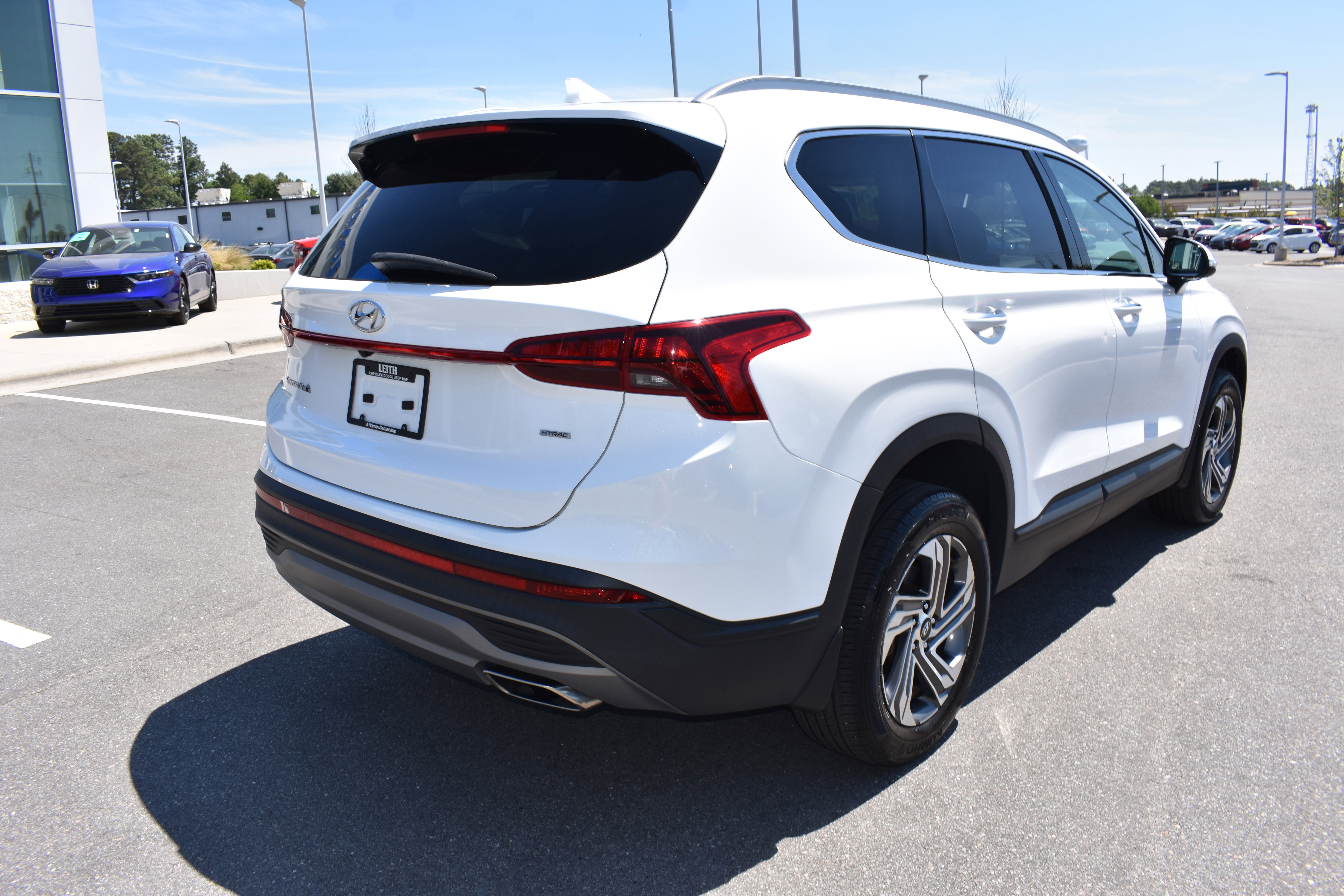 Used 2023 Hyundai Santa Fe SEL AWD/4WD image 9