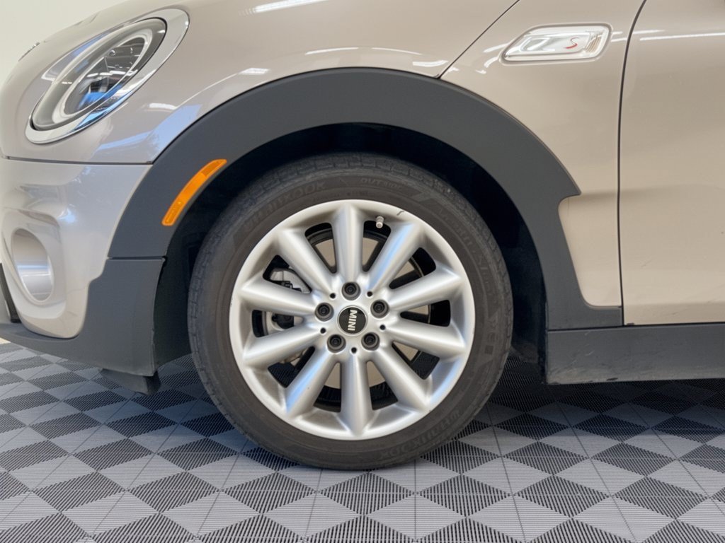 Used 2023 MINI Cooper Clubman S w/ Premium Package FWD image 10