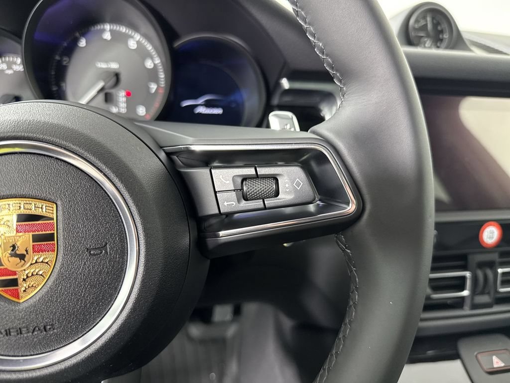 New 2026 Porsche Macan AWD/4WD image 38