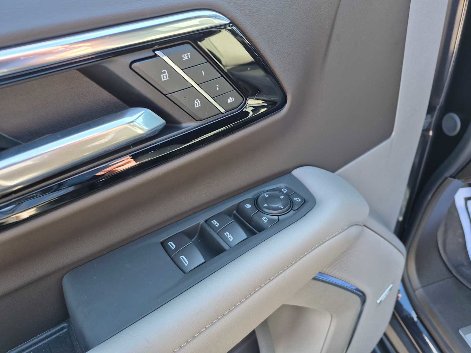 New 2026 Chevrolet Suburban LT w/ Comfort Package image 16