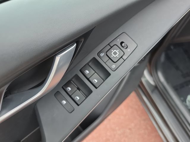 Used 2024 Kia Niro Wind w/ Wind Preserve Package FWD image 11