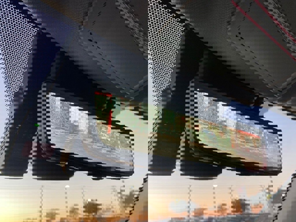 Used 2024 Toyota Highlander Platinum image 28