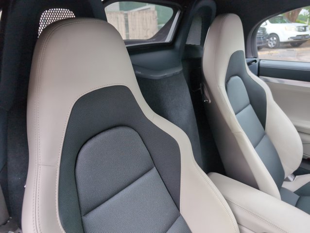 Used 2019 Porsche 718 Boxster RWD image 21