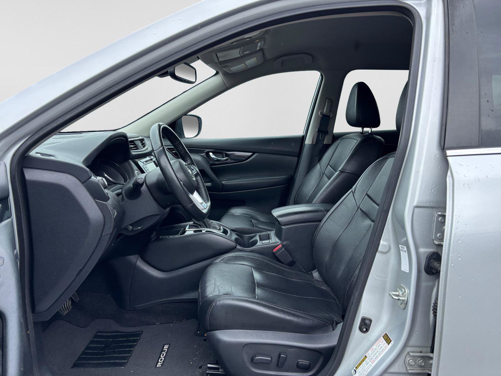 Used 2019 Nissan Rogue SL AWD/4WD image 10