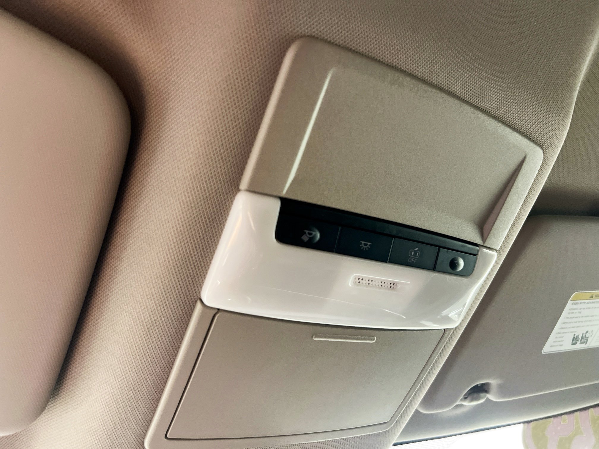 Used 2024 Nissan Rogue S FWD image 20