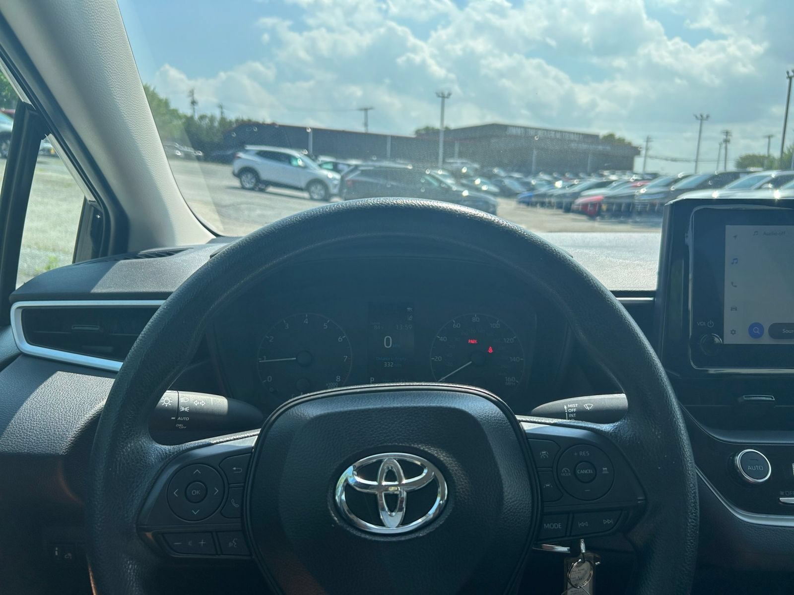 Used 2025 Toyota Corolla LE FWD image 29